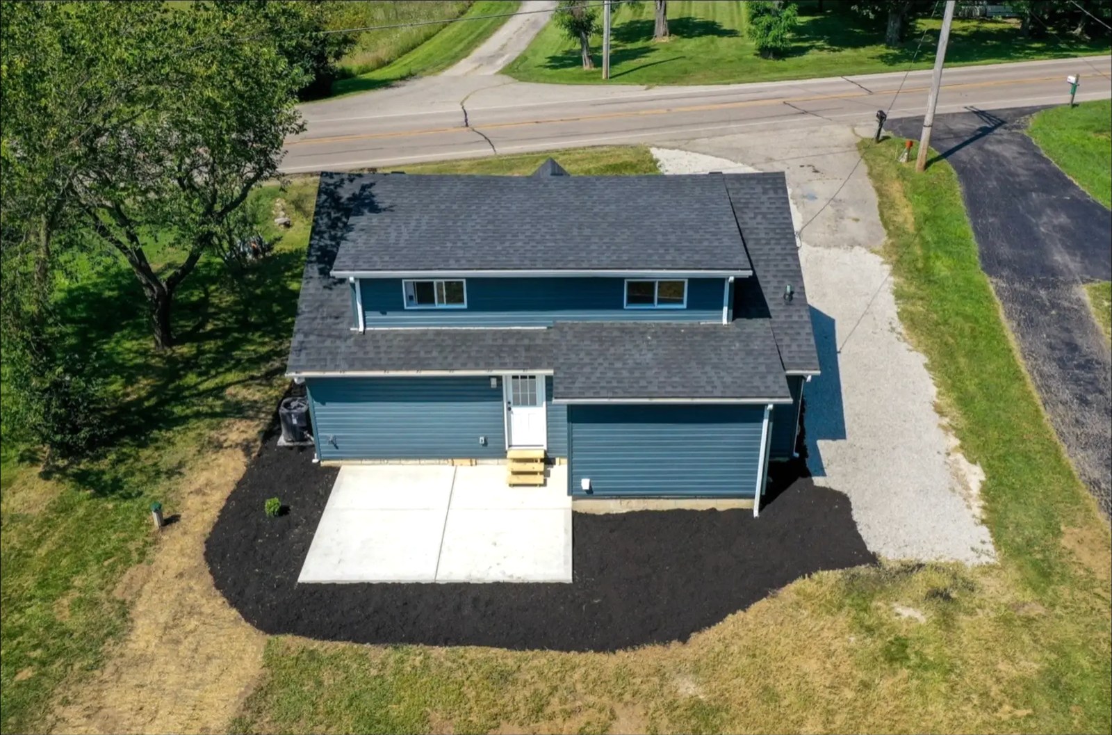 Two Story New Build & Attached Garage