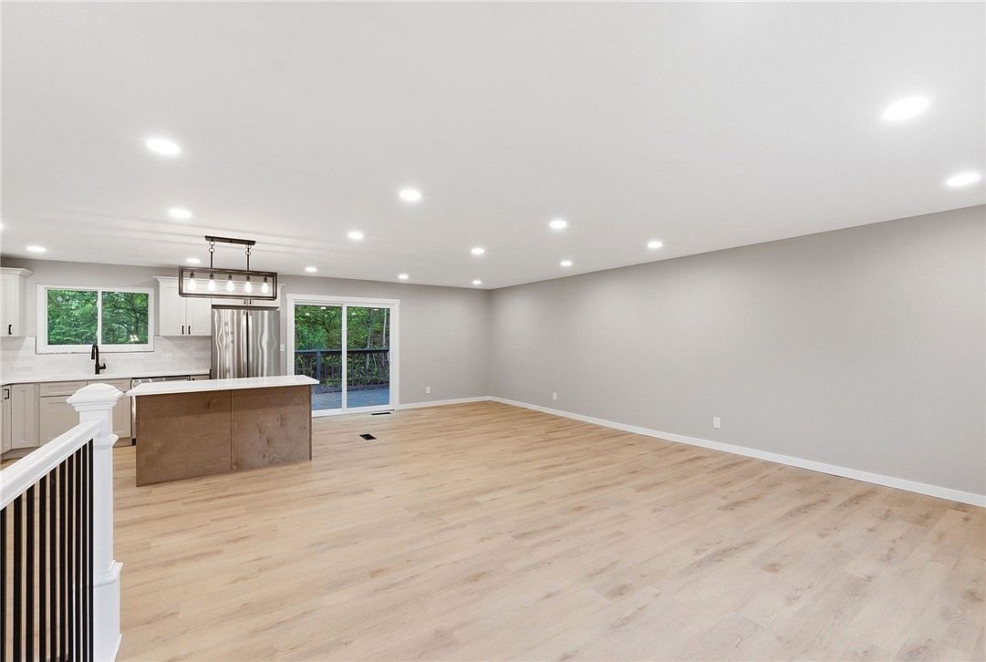 Rhapsody Drive Remodel Photo 41